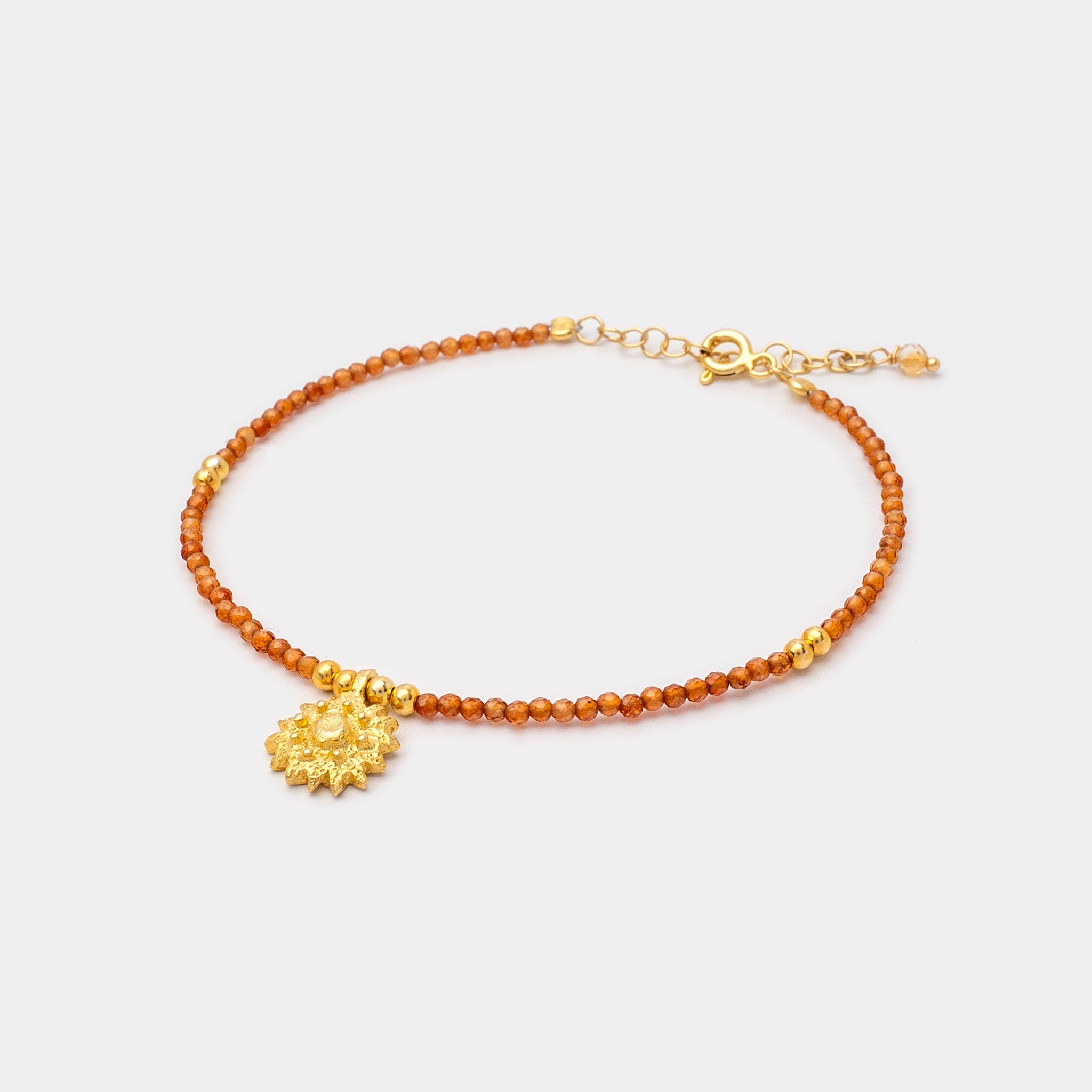 Armband mit Karneol und Sonnen Charm - Fleurs des Prés Jewelry